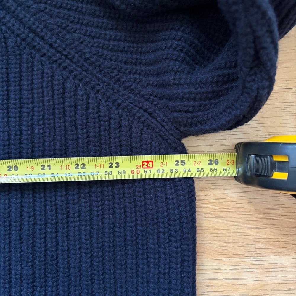Yellow Label Co. Chunky Knit Sweater - Dark Blue - M/L - Picture 3 of 6